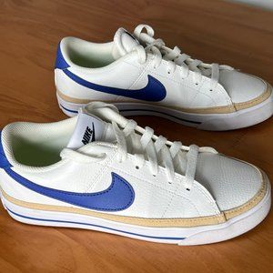 Nike Women's Court Legacy Next Nature  - Summit White Lapis, Size 7.5